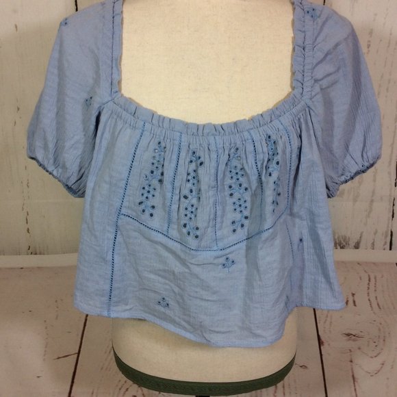 2/$30 ZARA Blue Eyelet Cropped Top Size Medium Short Peasant Crop Top Boho - Picture 3 of 12